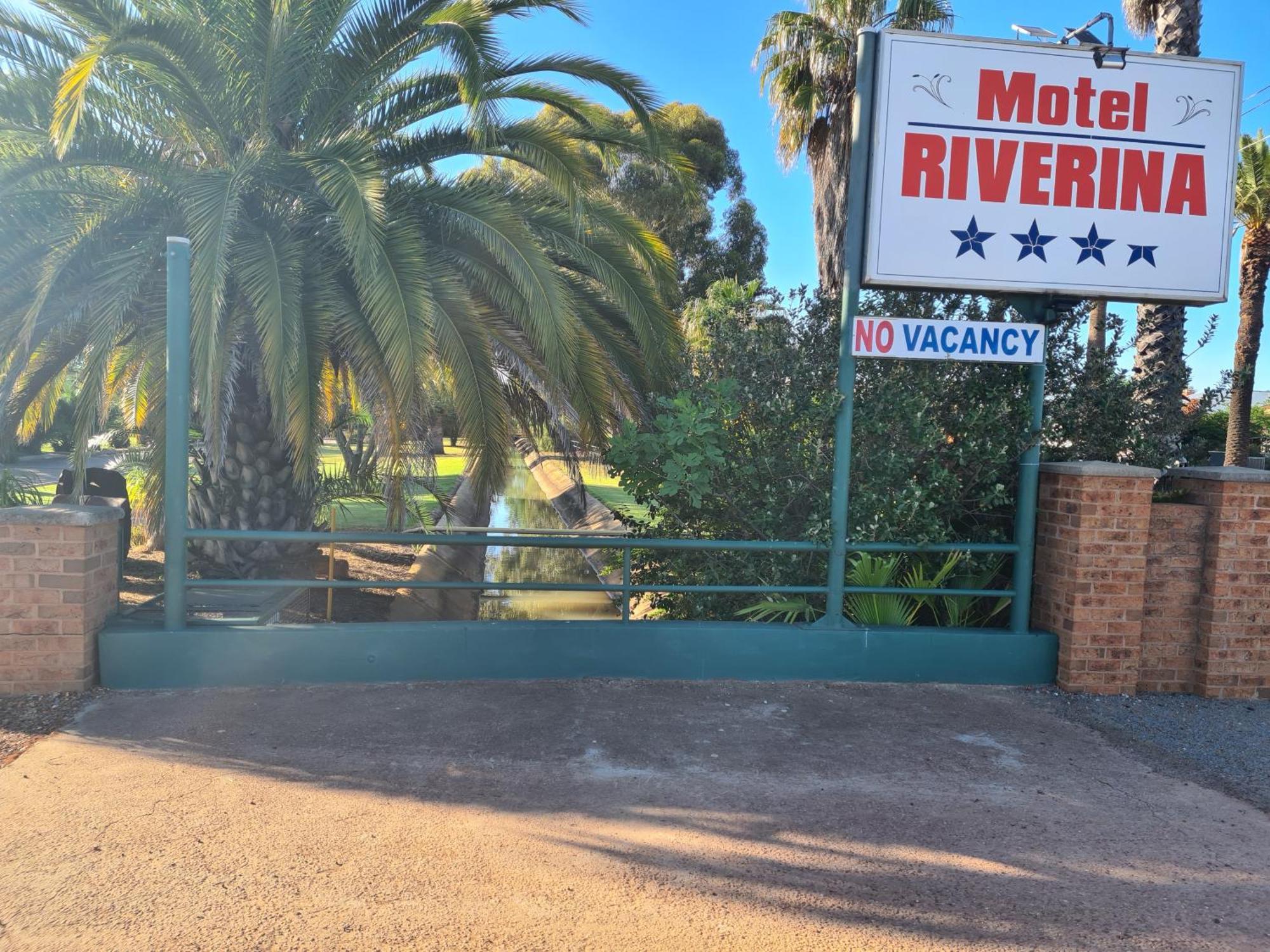 里弗赖纳汽车旅馆 Leeton 外观 照片